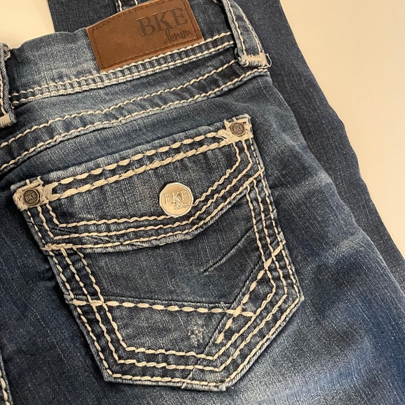 Size 27 BKE jeans - Picture 4 of 15